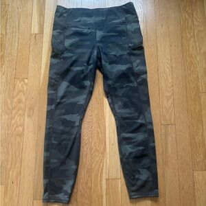 Athleta Women’s Camouflage Leggings